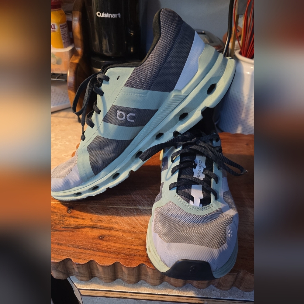 SOLD ON Running Shoes in Black and Gray